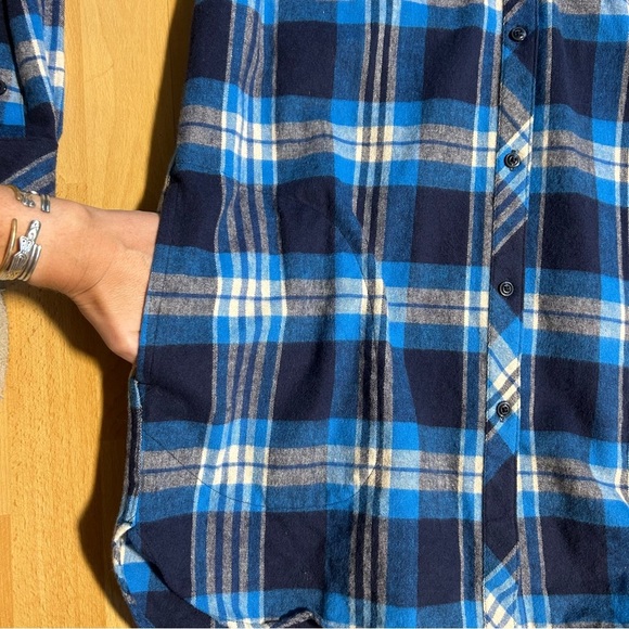 L.L. Bean NWOT Chamois Cloth Longline Blue Plaid Flannel Soft Comfortable Cozy - Picture 5 of 8